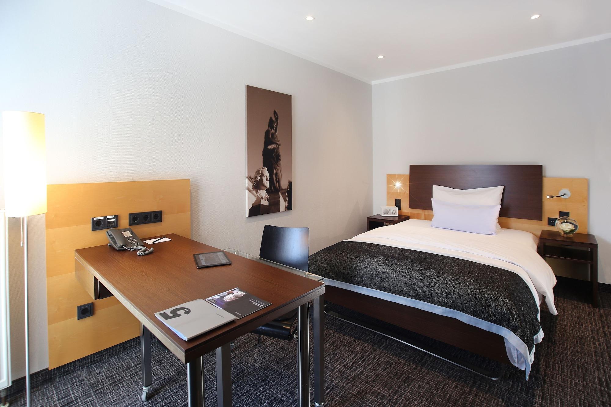 ชิลเลอร์ 5 โฮเทล แอนด์ บอร์ดดิ้งเฮาส์ Hotel มิวนิก ภายนอก รูปภาพ