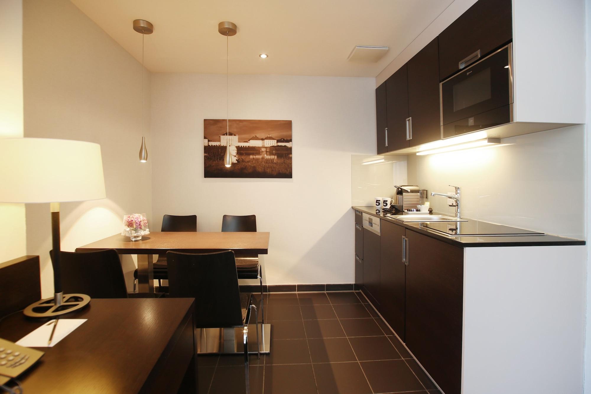 ชิลเลอร์ 5 โฮเทล แอนด์ บอร์ดดิ้งเฮาส์ Hotel มิวนิก ภายนอก รูปภาพ