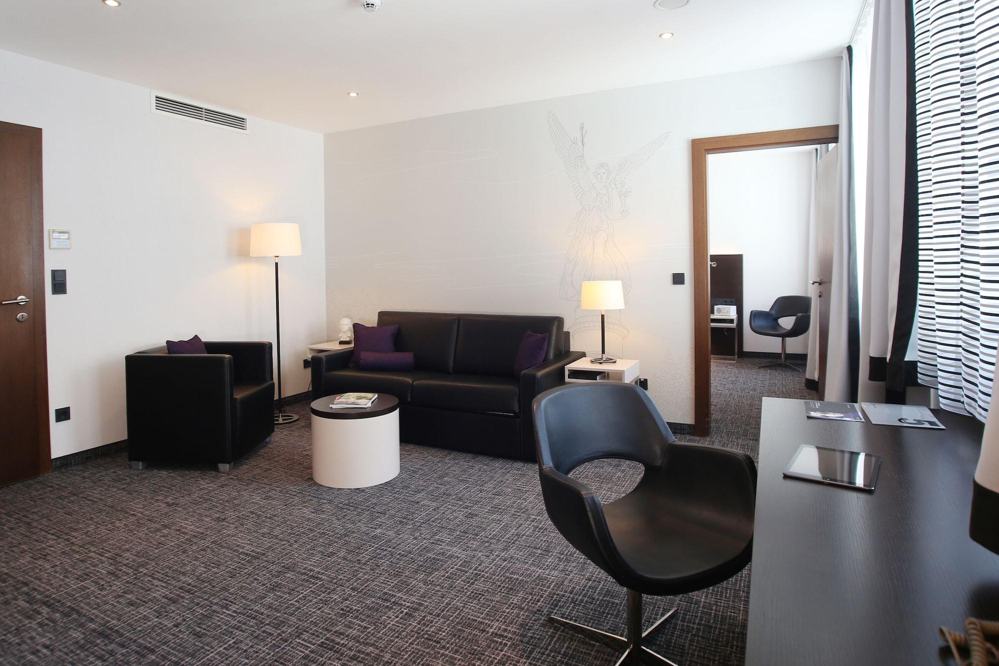 ชิลเลอร์ 5 โฮเทล แอนด์ บอร์ดดิ้งเฮาส์ Hotel มิวนิก ภายนอก รูปภาพ