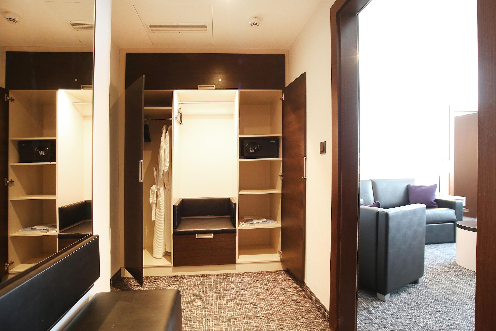 ชิลเลอร์ 5 โฮเทล แอนด์ บอร์ดดิ้งเฮาส์ Hotel มิวนิก ภายนอก รูปภาพ