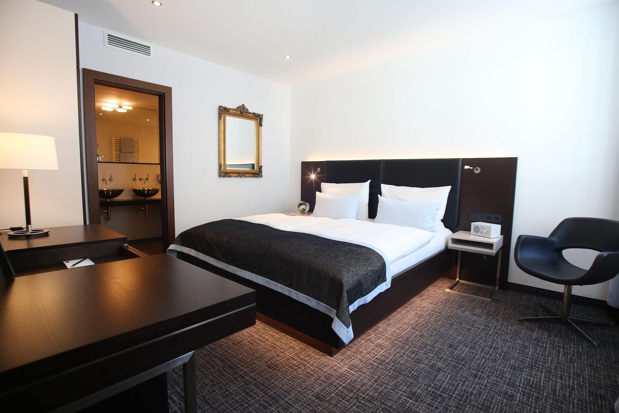 ชิลเลอร์ 5 โฮเทล แอนด์ บอร์ดดิ้งเฮาส์ Hotel มิวนิก ภายนอก รูปภาพ