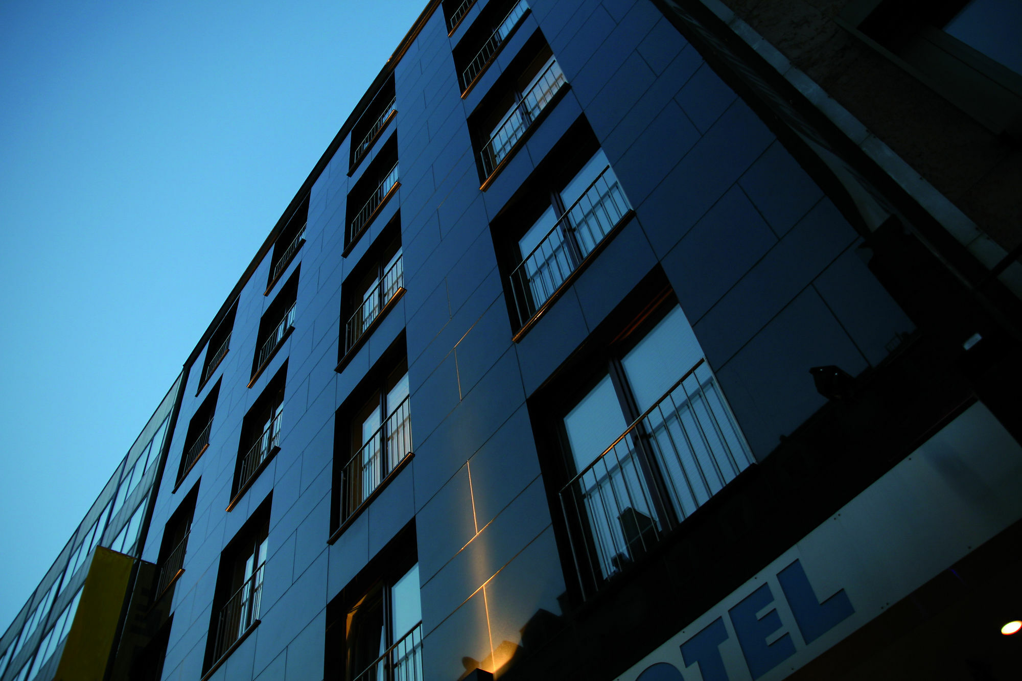 ชิลเลอร์ 5 โฮเทล แอนด์ บอร์ดดิ้งเฮาส์ Hotel มิวนิก ภายนอก รูปภาพ